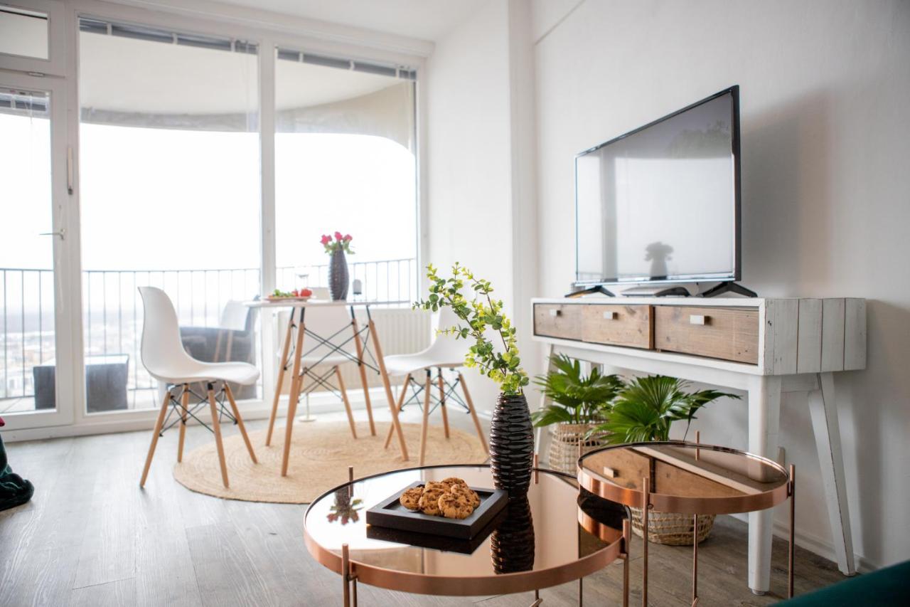 Modernes Apartment Mit Tollem Blick Ueber Die Stadt Аугсбург Екстериор снимка